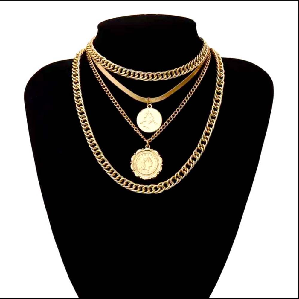 Set of 2 Layered Necklace